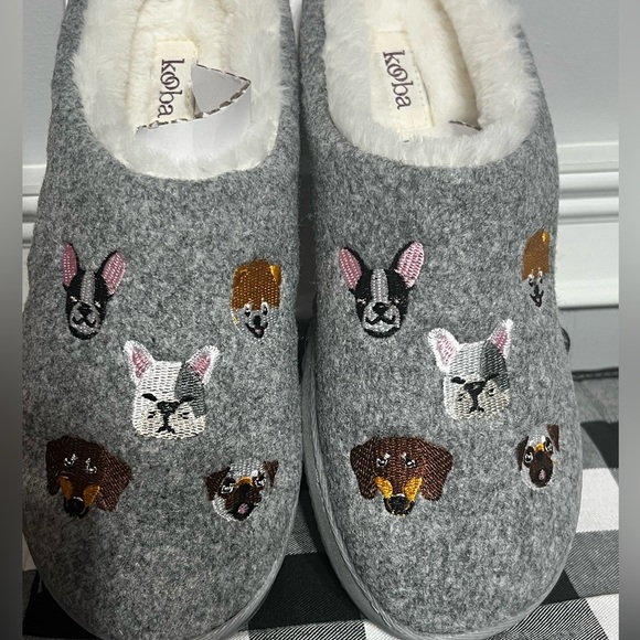 Kooba Shoes - NWT-❄️ 🐶Kooba Women’s Doggie Memory Foam Slippers